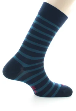 Outlet Berthe Aux Grands Pieds Chaussettes en Soie bleu marine à rayures bleu nuit