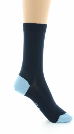 Outlet Berthe Aux Grands Pieds Chaussettes en soie marine-ciel