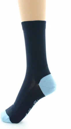 Outlet Berthe Aux Grands Pieds Chaussettes en soie marine-ciel