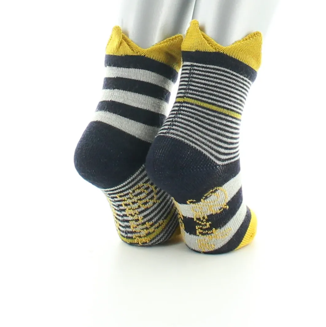 Fashion Berthe Aux Grands Pieds Chaussettes enfant laine peignée couronne jaune