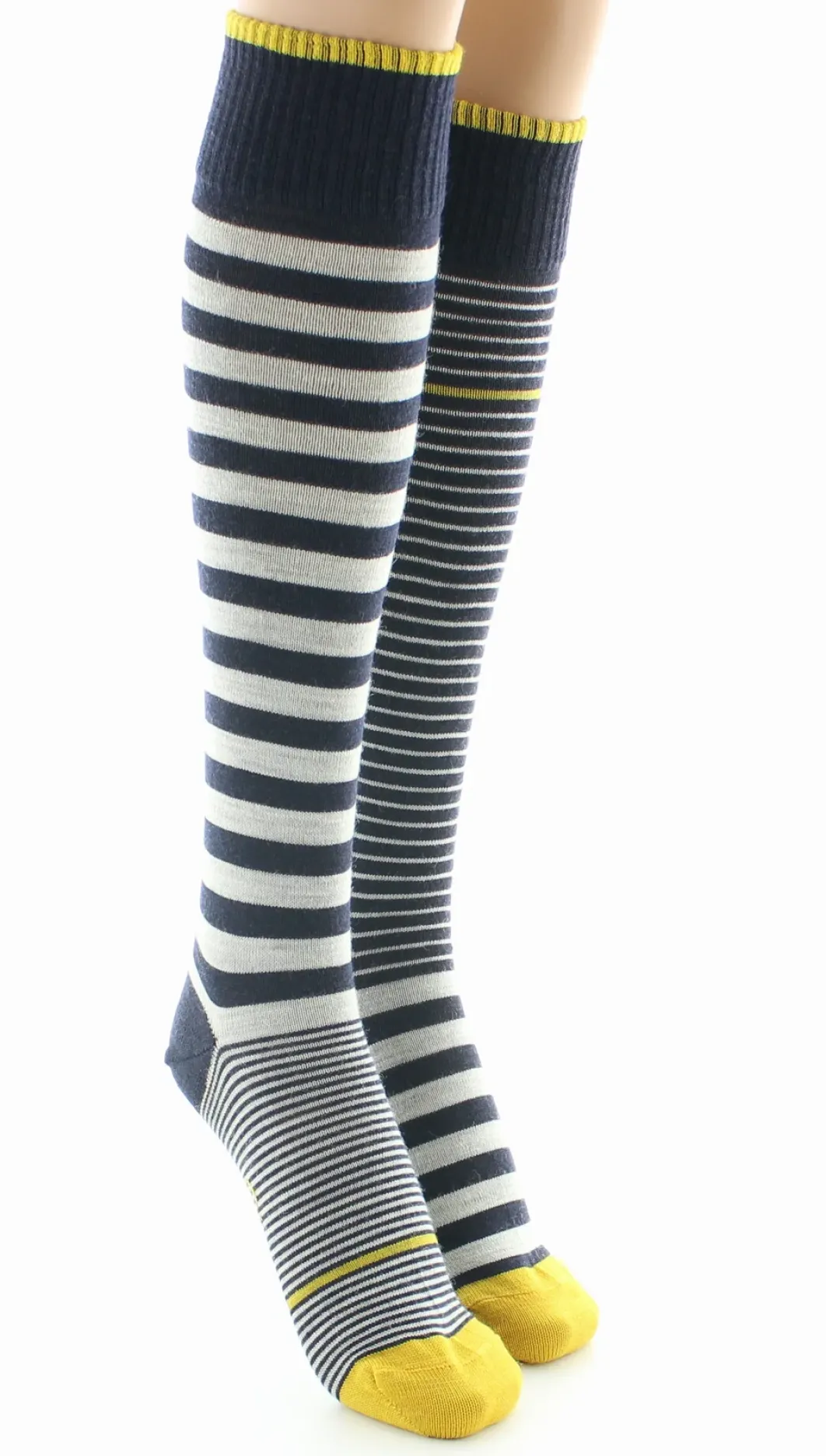 Fashion Berthe Aux Grands Pieds Chaussettes hautes femme laine peignée rayures asymétriques