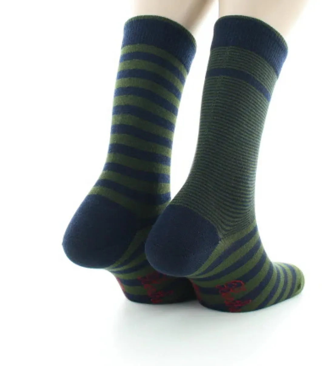 Best Berthe Aux Grands Pieds Chaussettes homme coton rayures asymétriques bleu marine et kaki