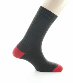 Outlet Berthe Aux Grands Pieds Chaussettes homme laine peignée marron et rouge