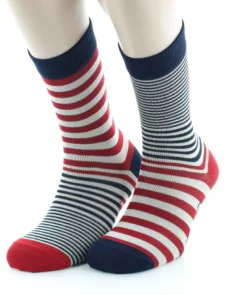 Best Berthe Aux Grands Pieds Chaussettes Homme Rayures Asymétriques