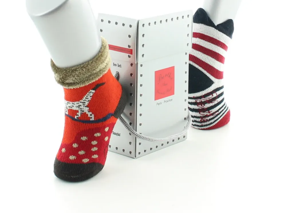 Clearance Berthe Aux Grands Pieds Chaussettes pour bébé girafe avec velours et rayures avec couronne marine