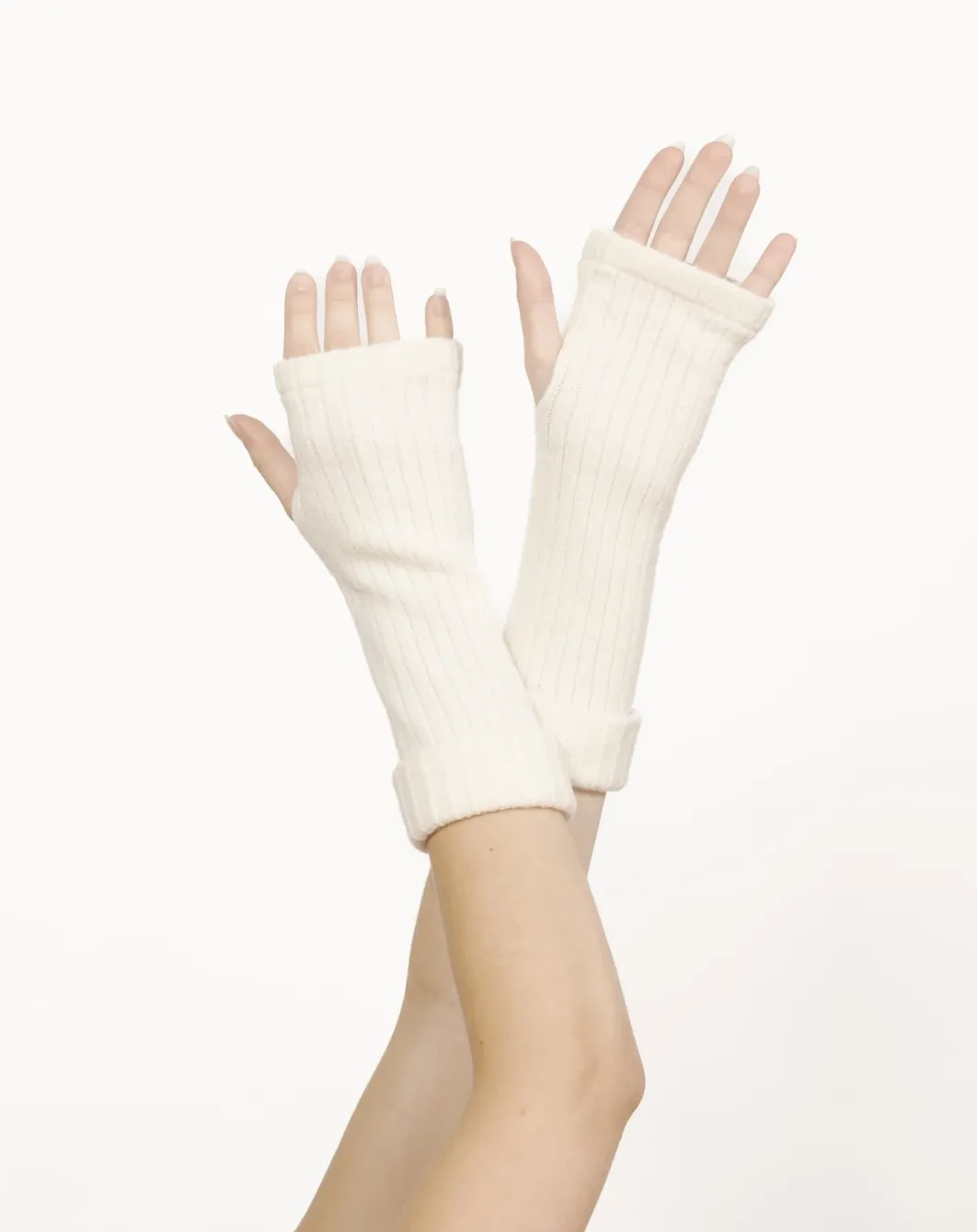 Clearance Berthe Aux Grands Pieds Mitaines femme laine et acrylique écru