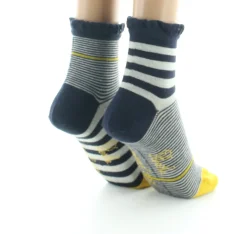 Outlet Berthe Aux Grands Pieds Socquettes femme laine peignée rayures asymétriques marine et jaune